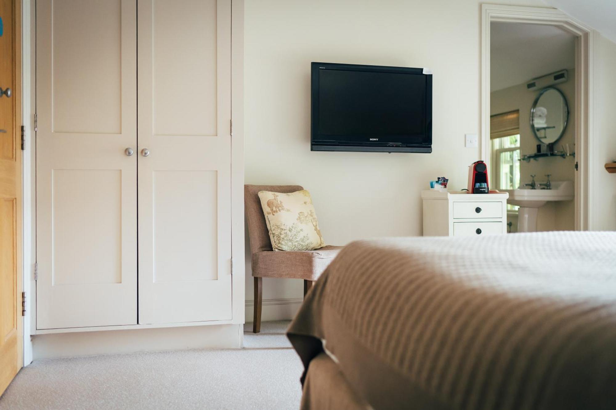 Hotel The East End Arms à Lymington Extérieur photo